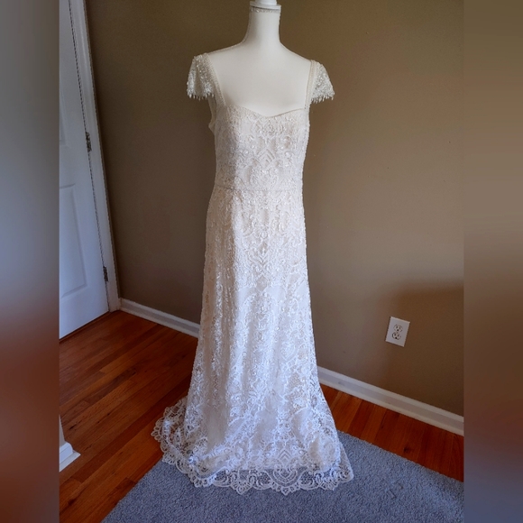 melissa sweet beaded cap sleeve lace wedding dress Cap Sleeve V-Neck Beaded Lace Sheath Wedding Dress